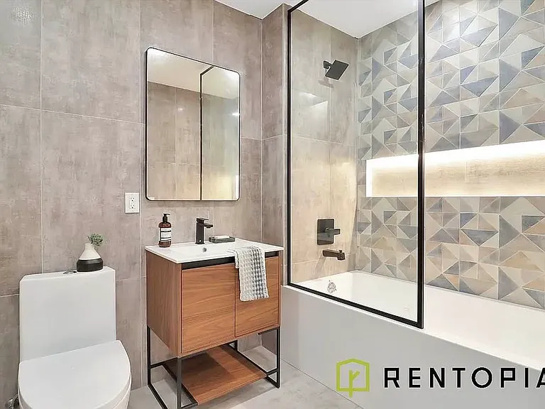 352 Meeker Ave #7C — Photo 6
