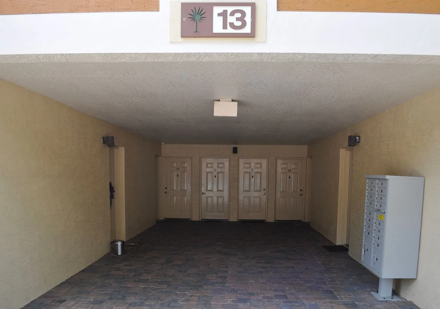 Palm Pointe Condo Availalbe NOW! — Photo 1