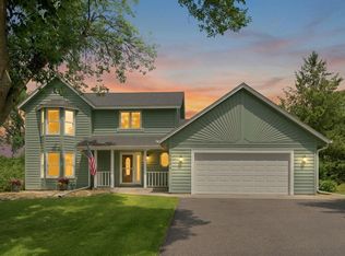 17654 W 67th St, Eden Prairie, MN 55346
