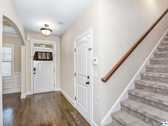 4th image of 2408 Bell Manor Dr
