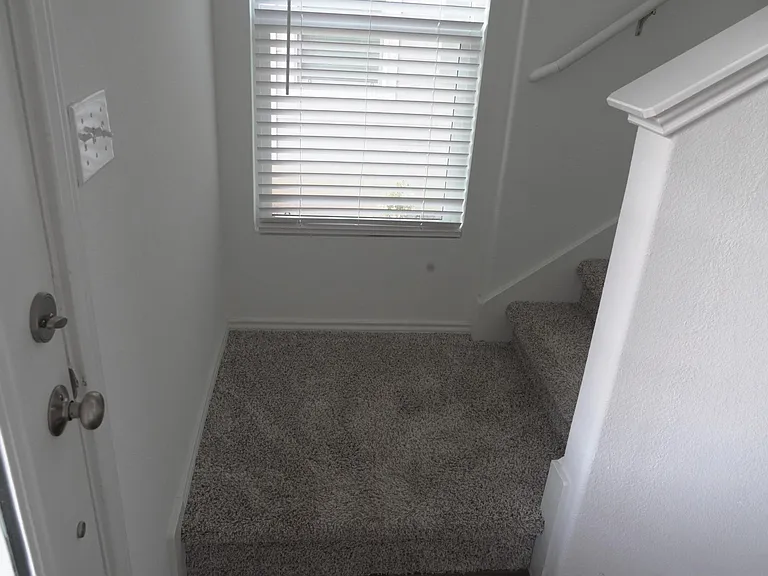 1432 Weatherford Ln — Photo 34