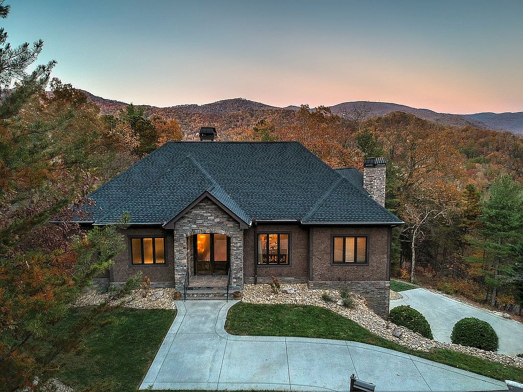 45 Fairview Hills Dr, Fairview, NC 28730 | Zillow