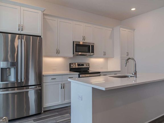 5th image of 133 Devore Rd