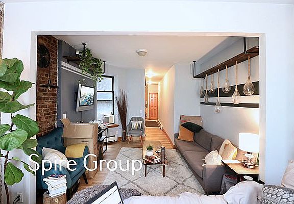 4th image of 814 10th Ave #3R