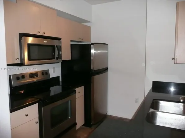 2548 Centergate Dr APT 206, Hollywood, FL 33025