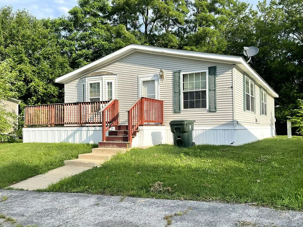 2 bed, 1232 sqft, $1,450 — Photo 2