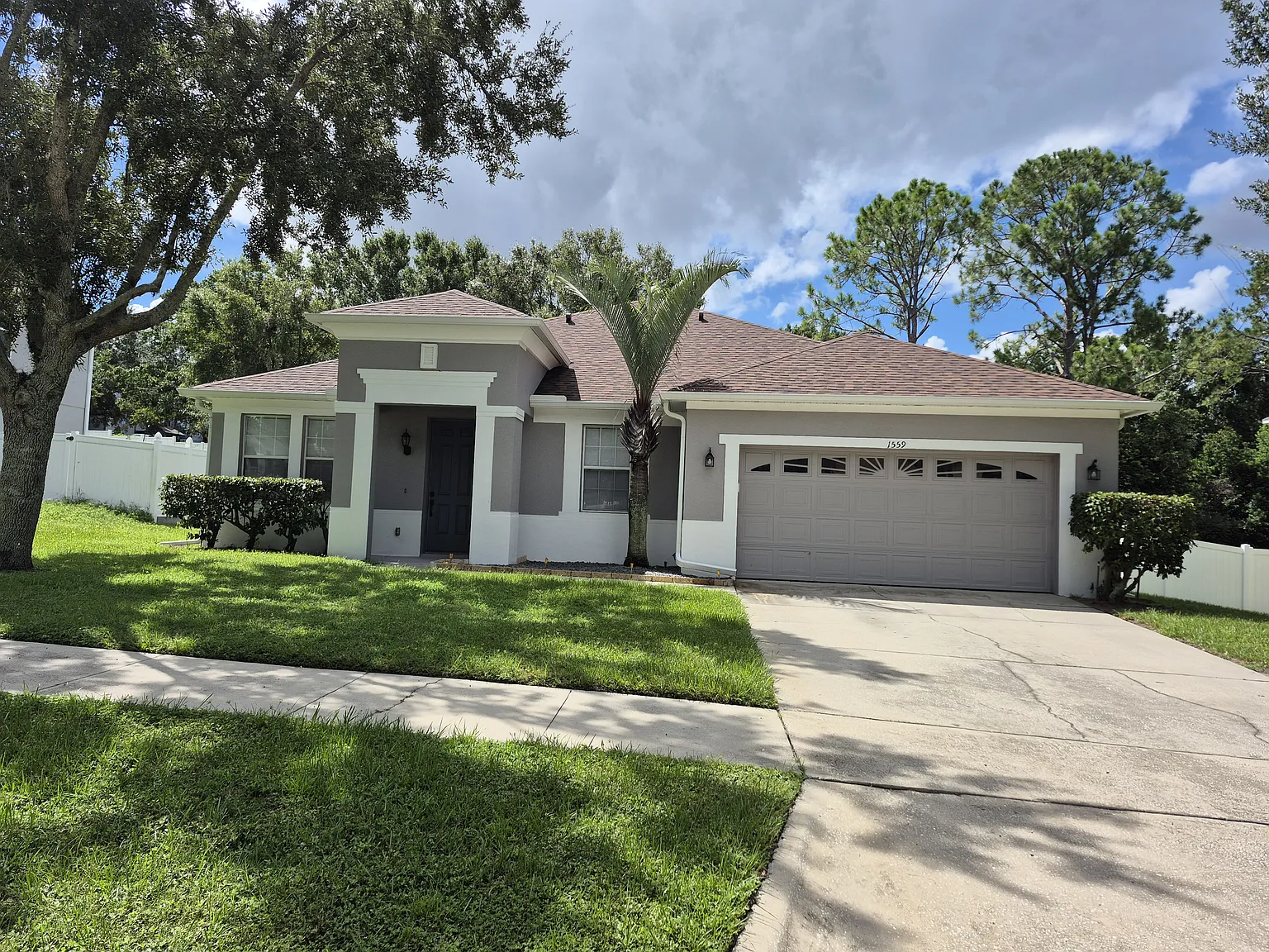 4 bed, 2344 sqft, $2,500 — Photo 1