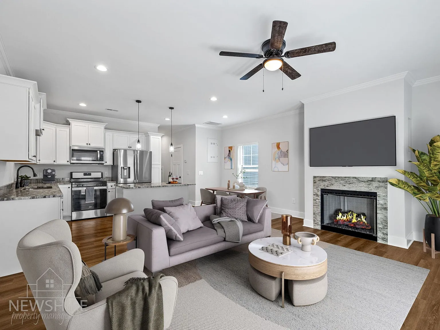 Townes at Converse Luxury Townhomes — Photo 4