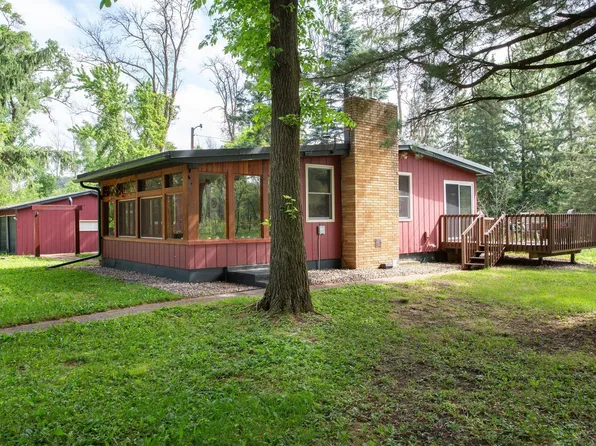 N8514 850th St, River Falls, WI 54022