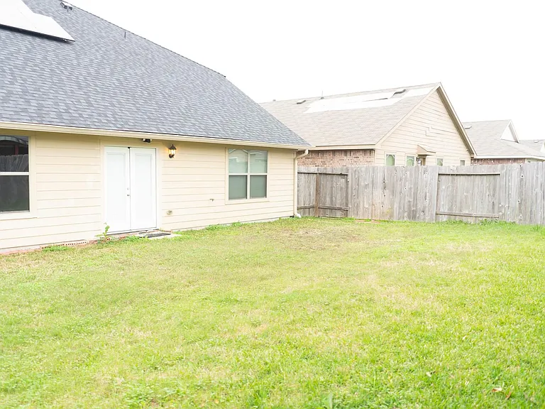 23318 Sawmill Pass — Photo 30