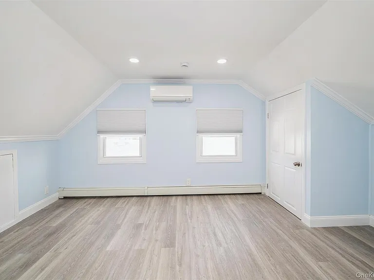 14 Tailor Ln — Photo 13