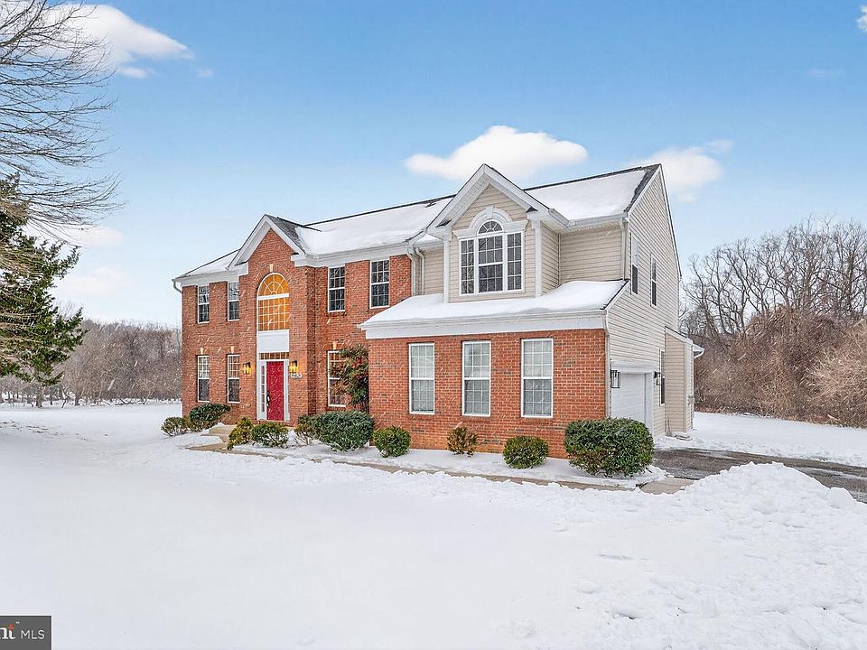 1st image of 15621 Jamies Way