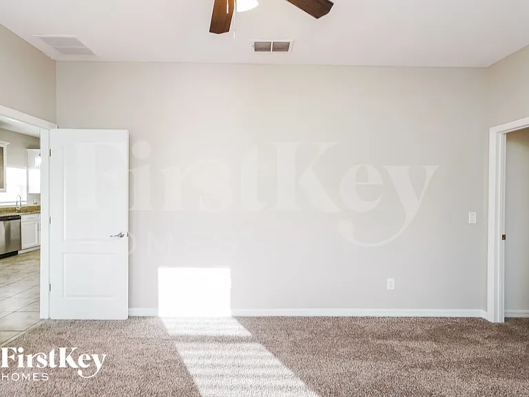 1823 Ribbon Falls Pkwy — Photo 8