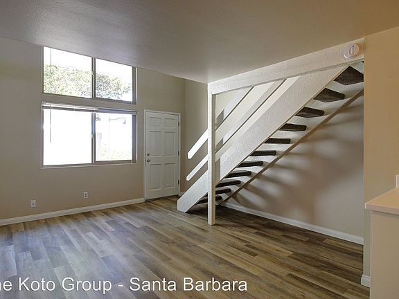 4th image of 535 E Arrellaga St APT 8