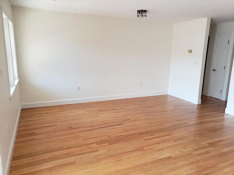 59 Church St #201