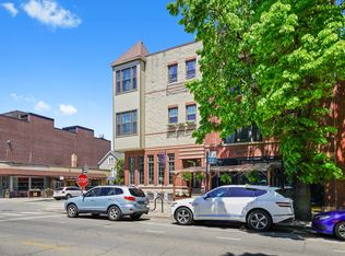 2024 W Roscoe St APT 3, Chicago, IL 60618