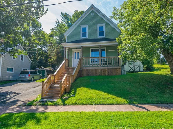 62 Maple Ave, New Glasgow, NS B2H 2B2