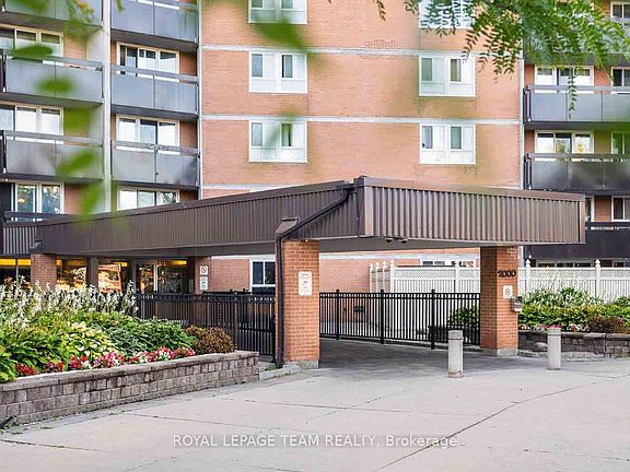 2nd image of 2000 Jasmine Cres #409