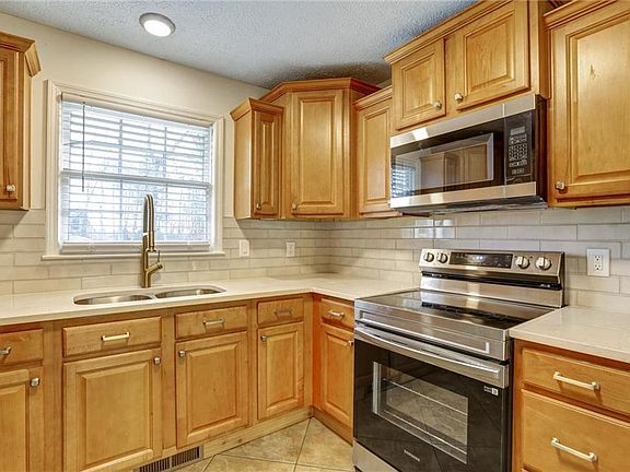 2nd image of 7115 Spout Springs Rd