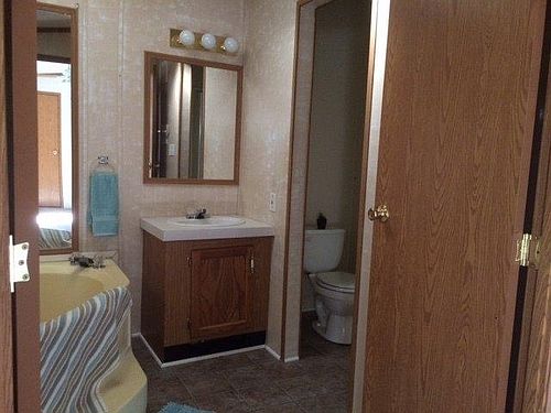 4th image of 99 Arlene Ct