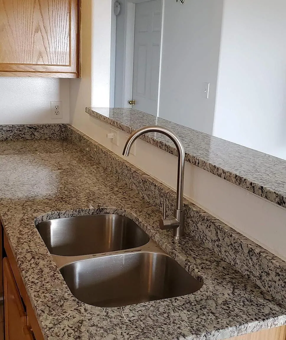 2 bed, 1031 sqft, $1,950 — Photo 3