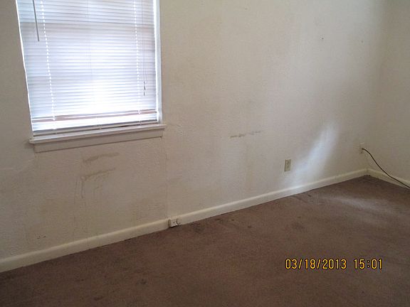 4th image of 3520 Milton St