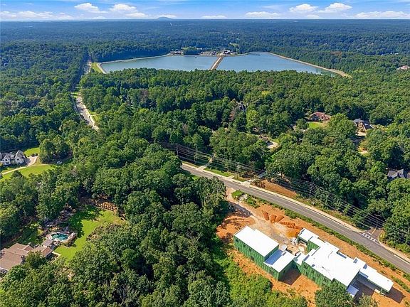 4th image of 10185 Buice Rd