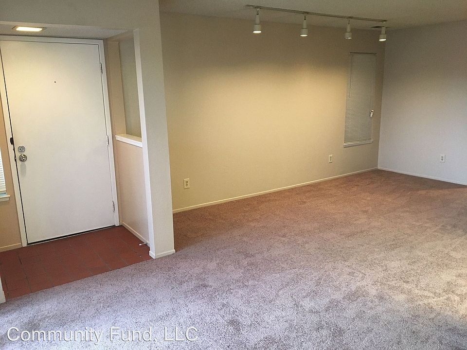 1st image of 14 Las Moradas Cir
