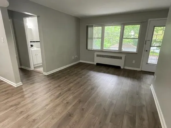 2816 Coolidge Hwy APT 28, Royal Oak, MI 48073