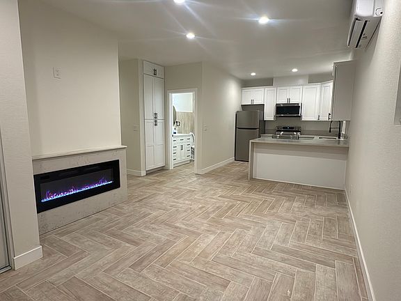 2nd image of 3120 Toopal Dr #B