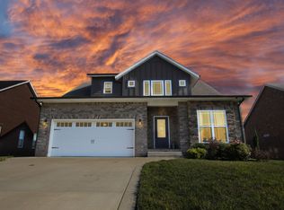 692 Jersey Dr, Clarksville, TN 37043