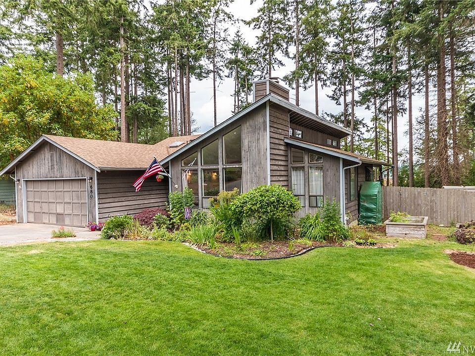 1st image of 680 NW Cathlamet Dr