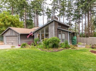 680 NW Cathlamet Dr, Oak Harbor, WA 98277
