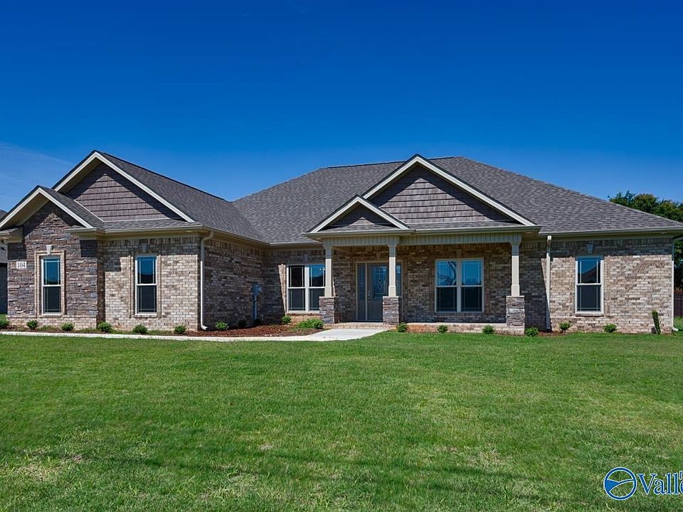 1st image of 104 Grace Branch Dr