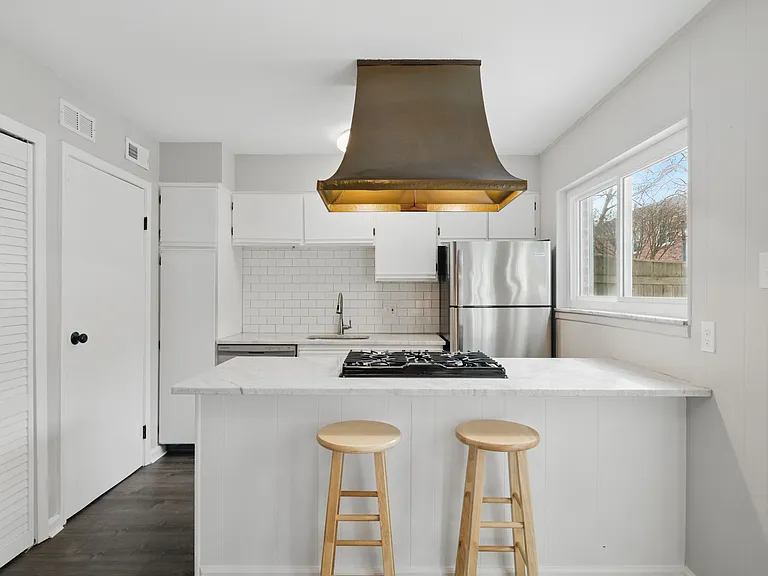 30 Yorktown Dr #30 — Photo 6