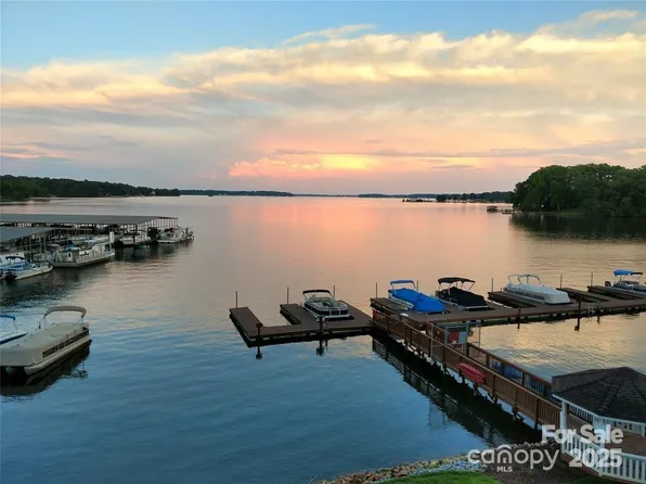 7831 Spinnaker Bay Dr Unit 314, Sherrills Ford, NC 28673