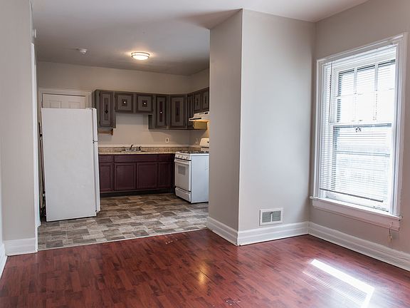 2nd image of 1709 N 2nd St APT 2