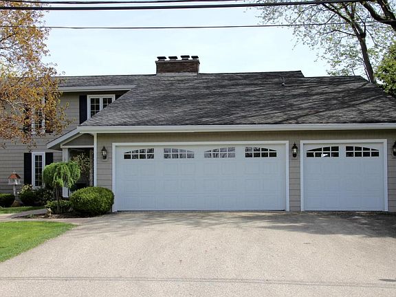 2nd image of 2606 E Shore Dr