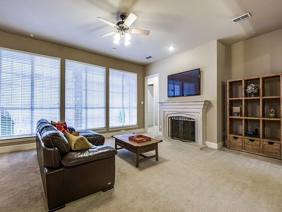 5th image of 4087 Guadalupe Ln