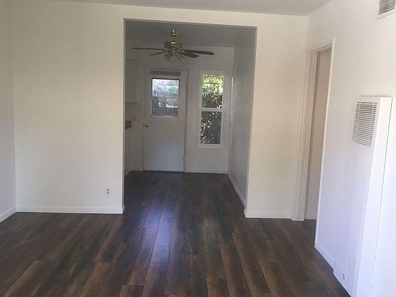 3rd image of 5042 Topanga Canyon Blvd