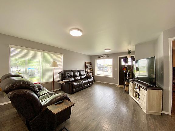 3rd image of 2226 S 66th Ave