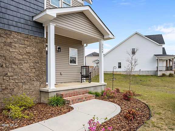 5th image of 224 Forester Drive