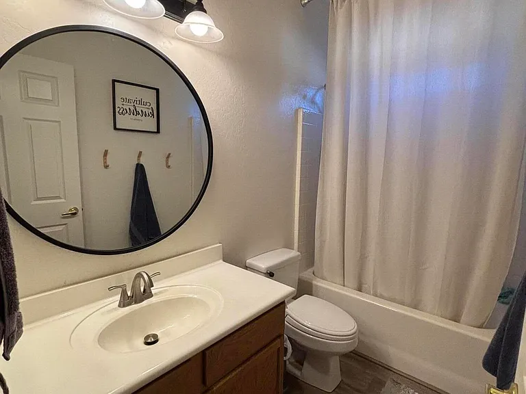 948 E Savannah Dr — Photo 19
