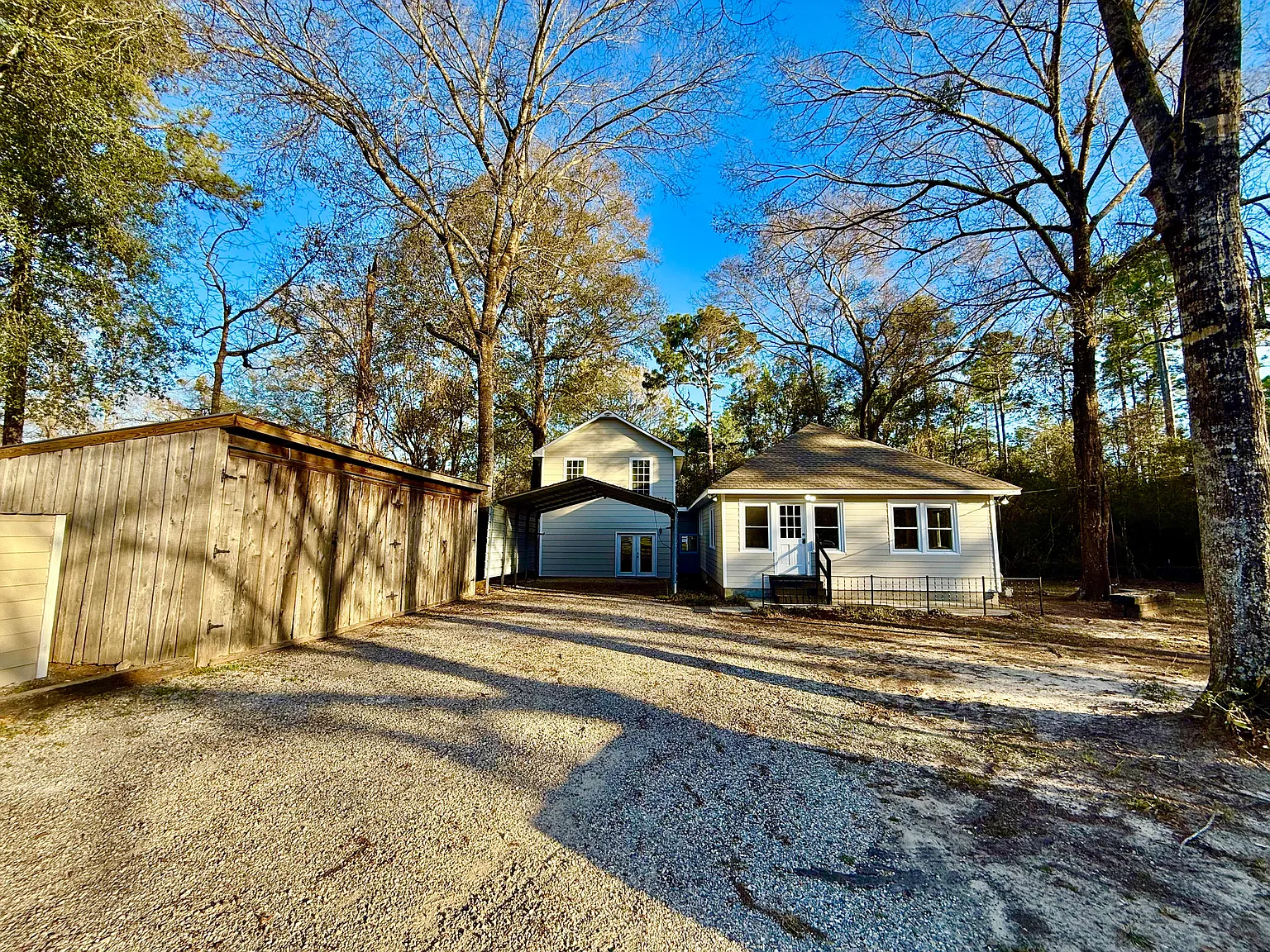 4 bed, 2457 sqft, $1,400 — Photo 2