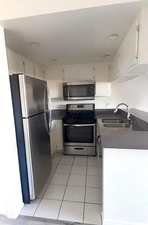 1st image of 868 S Kingsley Dr #2107