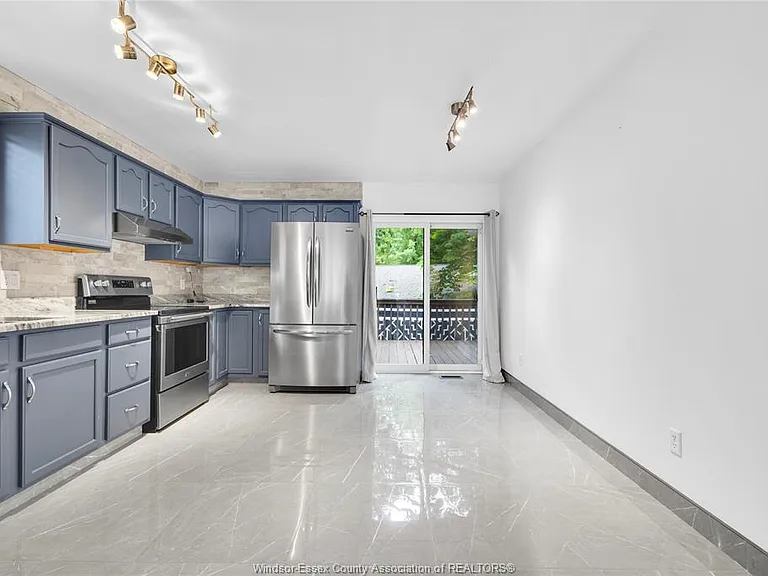 6860 Matchette Rd #UPPER — Photo 4