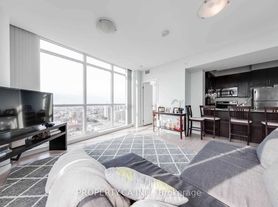 800 Lawrence Ave W