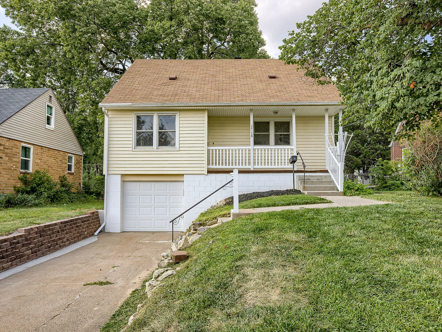 4 bed, 1172 sqft, $1,750 — Photo 1