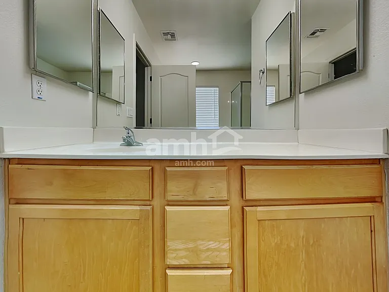 10845 E Wier Ave — Photo 13