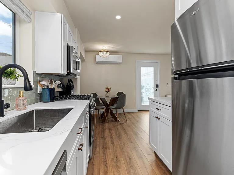 4871 Long Branch Ave — Photo 13
